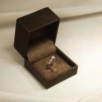 Футляр для каблучки, преміум, темно-коричневий