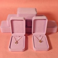 Коробка для намиста рожева, оксамитова, подарунковий футляр