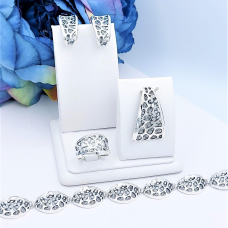 Жіночі срібні сережки родовані на англійській застібці. Bh 314