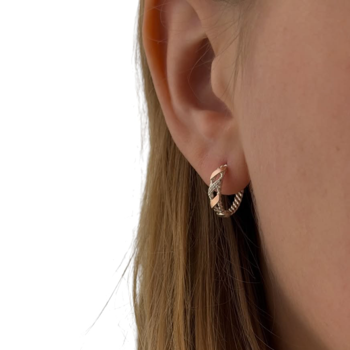 Жіночі срібні сережки з золотими вставками та кубічним цирконом